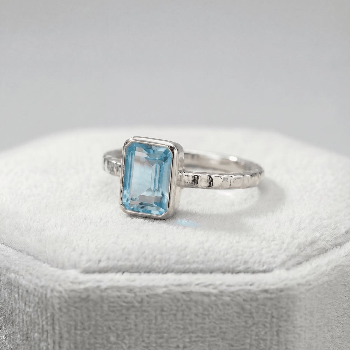 Tidewashed Sky Blue Topaz Ring – Octagonal Gemstone & Hammered Band
